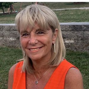 Meet your Posher, Nancy